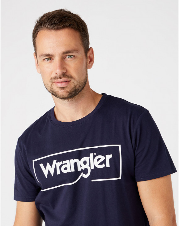 detail Pánské tričko s krátkým rukávem Wrangler FRAME LOGO TEE NAVY