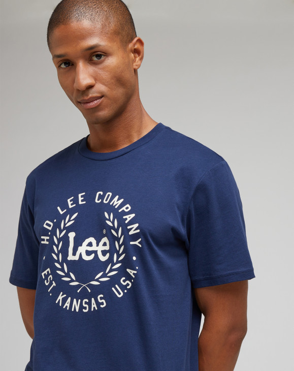 detail Pánské tričko s krátkým rukávem Lee LOGO TEE NAVY