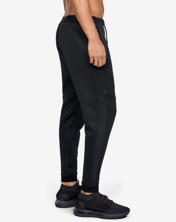detail UNSTOPPABLE MOVE PANT-BLK