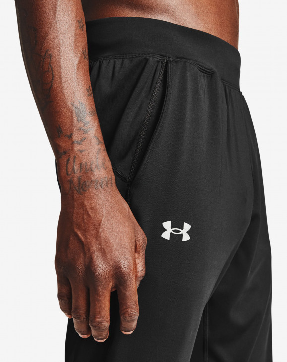 detail UA Fly Fast Jogger-BLK