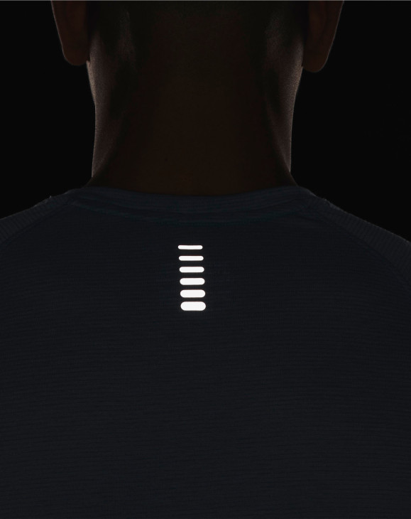 detail Pánské tričko s krátkým rukávem Under Armour UA STREAKER TEE-GRN