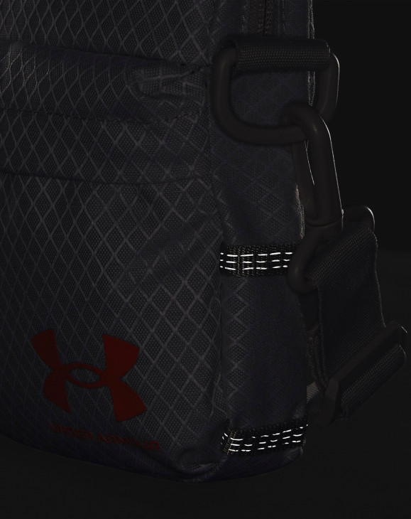detail Taška přes rameno Under Armour UA Loudon Ripstop Crossbody-GRY