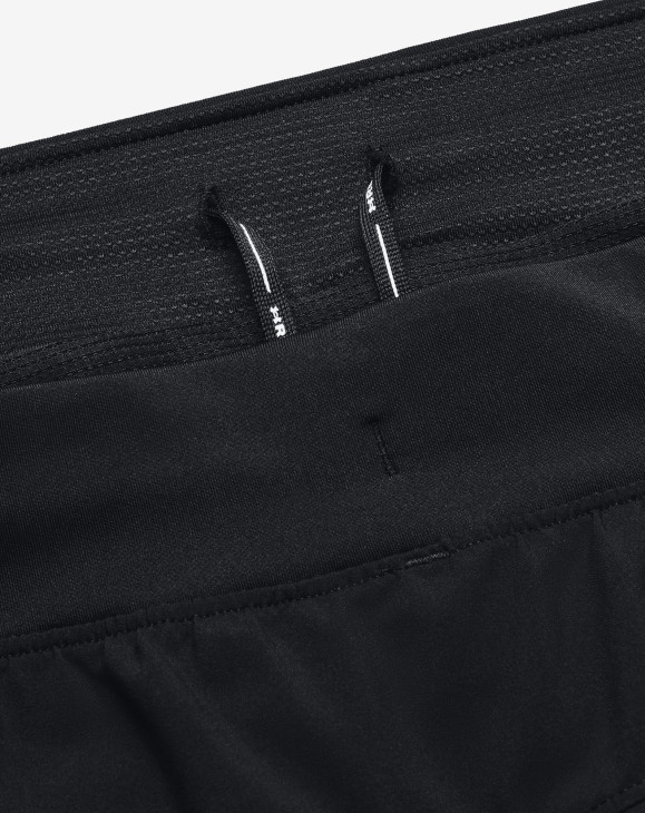 detail Pánské kraťasy Under Armour UA Iso-Chill Run 2N1 Short-BLK