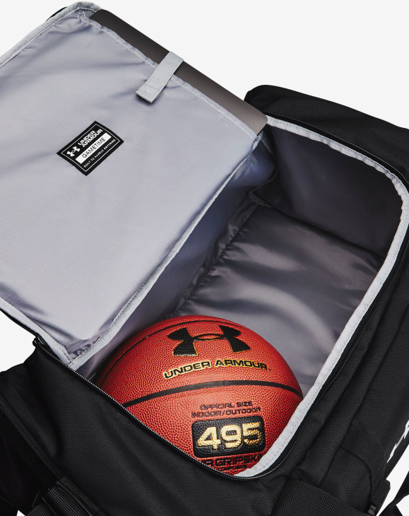 detail Sportovní taška Under Armour UA Gametime Duffle-BLK