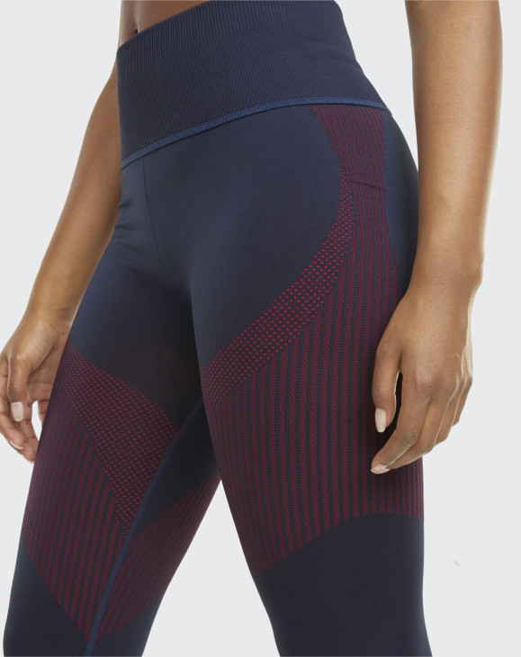 detail Dámské funkční legíny Puma Train Seamless High Waist 7/8 Tight