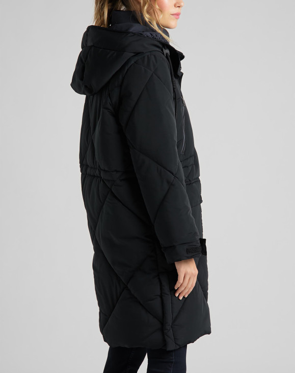 detail ELONGATED PUFFER BLACK