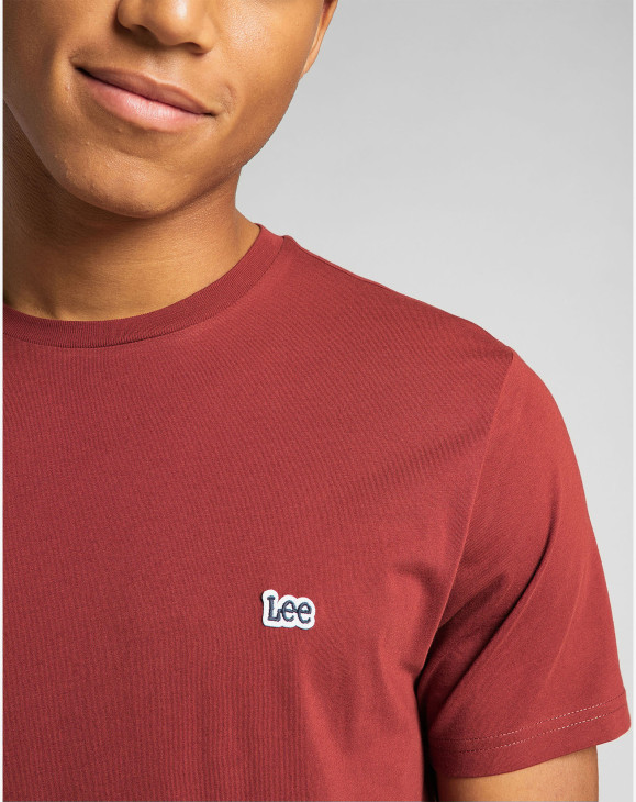 detail Pánské tričko s krátkým rukávem Lee SS PATCH LOGO TEE FIRED BRICK červené