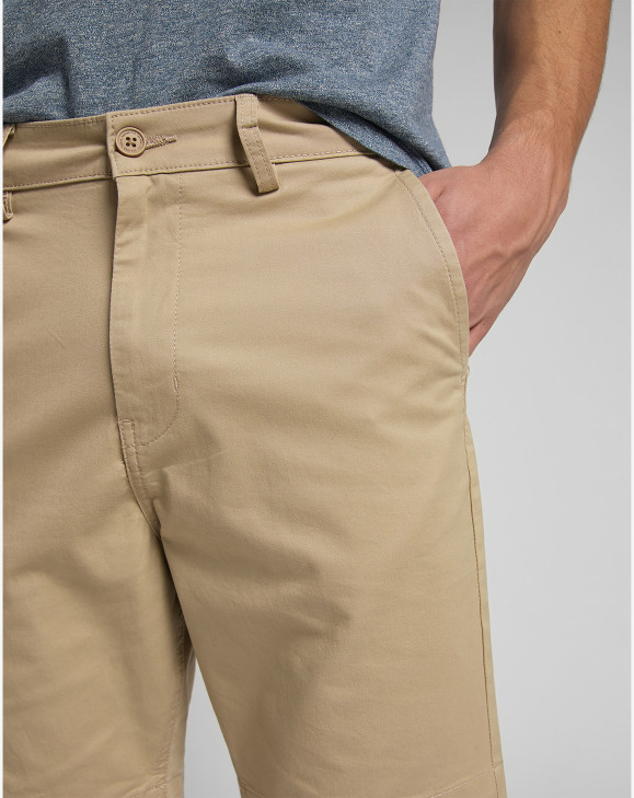 detail CHINO SHORT SERVICE SAND