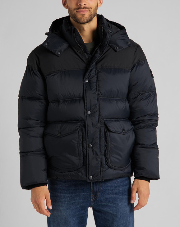 detail PUFFER JACKET BLACK