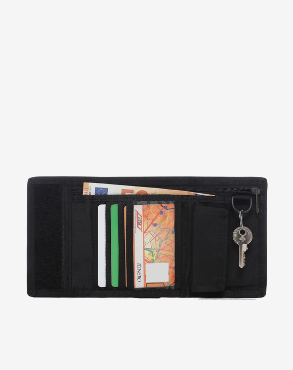 detail BASE CAMP WALLET