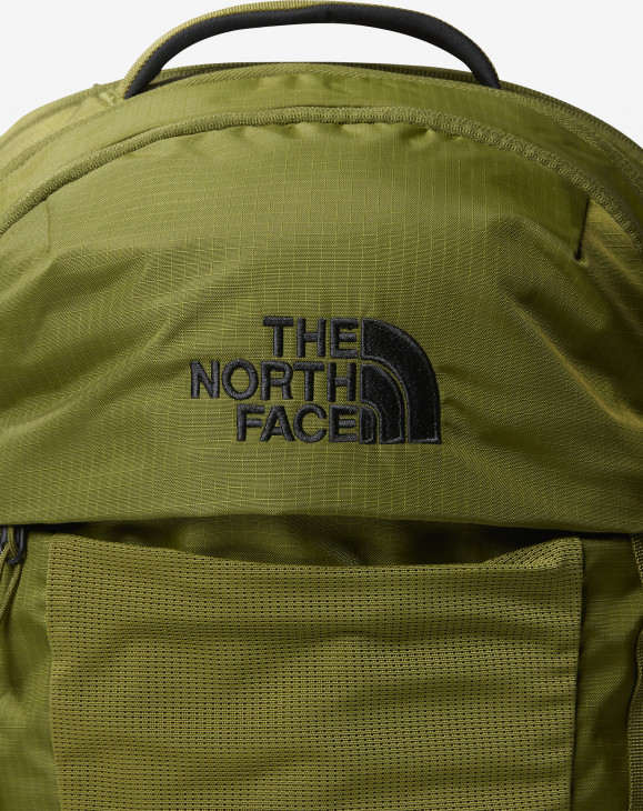 detail Batoh The North Face RECON