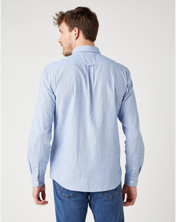 detail Pánská košile Wrangler LS 1PKT BUTTON DOWN WRANGLER BLUE světle modrá