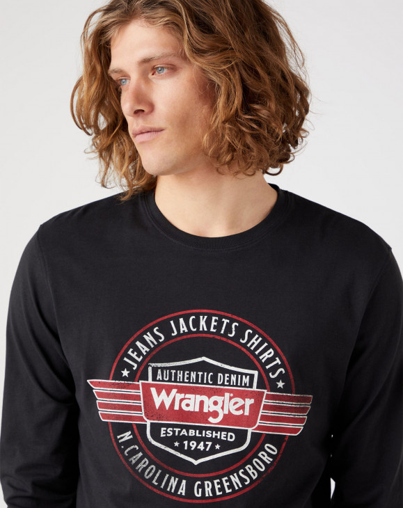 detail Pánské tričko s dlouhým rukávem Wrangler AMERICANA TEE FADED BLACK