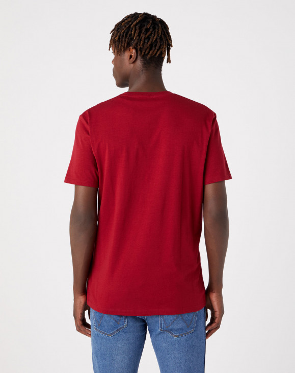 detail Pánské tričko s krátkým rukávem Wrangler WRANGLER TEE RHUBARB RED